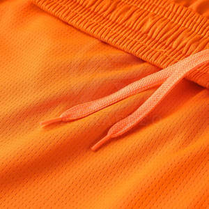 Uniforme de basket-ball personnalisé uniforme de basket-ball uni à bas prix fabriqué au Pakistan pour hommes - Product Image 4