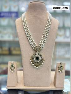 Collier et boucles d'oreilles en laiton Kundan de qualité supérieure Combo belles perles conception de motif de fleur pour cadeau de fête de mariage Style religieux - Product Image 4