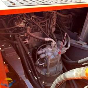 Excavatrice Hitachi ZX240-3 d'occasion, faible nombre d'heures de fonctionnement, poids opérationnel de 20 tonnes, bon service après-vente, moteur d'origine très bon marché - Product Image 5