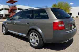 Audi Allroad Quattro Q7 2024, V6 biturbo, transmission intégrale, suspension pneumatique réglable non modifiée, sièges en cuir, boîte manuelle, conduite à gauche, arrière gauche - Product Image 3