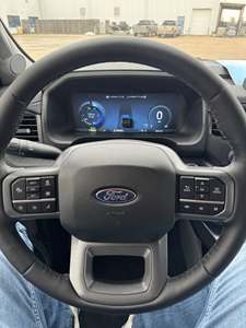 Ford F150 Lightning Flash 2025 Usado - Product Image 2