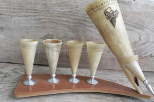 Vidrio de cuerno para beber de ágata Premium con grabado intrincado hecho a mano creado por artesanos NEXT IN INDIA - Product Image 3