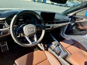 ใช้2022รถออดี้ A4รถซีดาน2.0ตัน Quattro