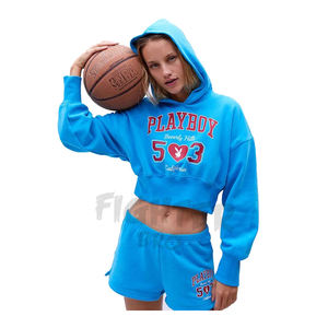Ensemble de jogging deux pièces avec logo personnalisé pour femmes, haut court et sweat à capuche avec short pour une utilisation active - Product Image 4