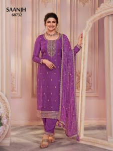 Ropa étnica india Hermoso diseño Georgette con bordado de secuencia Trabajo Kurti Pant y Dupatta Set de India - Product Image 3