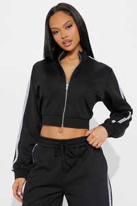 Sudaderas con capucha recortadas de alta calidad con cremallera para mujer, logotipo personalizado bordado, fabricante de sudaderas con capucha con cremallera de felpa francesa de gran tamaño - Product Image 3