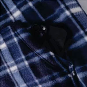 Sudaderas con capucha de lana polar gruesa transpirable OEM al por mayor para hombres patrón sólido bajo MOQ liso teñido para la temporada de invierno - Product Image 4