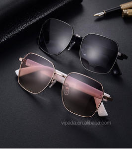 แว่นตาอัจฉริยะบลูทูธสำหรับฟังเพลงและคุยโทรศัพท์ป้องกันรังสี UV400ไล่ระดับสี - Product Image 3