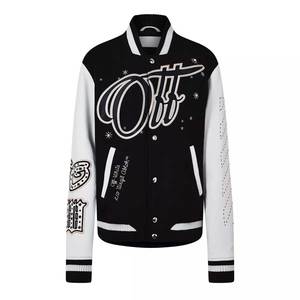 Chaqueta universitaria recortada personalizada para mujer, chaqueta con letras de escuela secundaria estilo béisbol, fabricación de chaqueta Bomber corta para mujer OEM ODM - Product Image 1