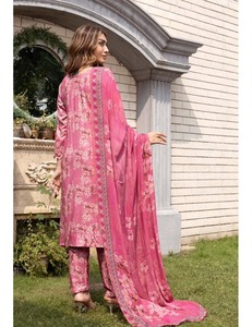 Dernière mode d'hiver pour les femmes Modeste Lénine Suit Halwar Kameez avec de fines techniques brodées respirantes - Product Image 6