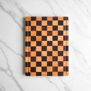 Planche à découper et plateau de service en bois - Durable, lavable au lave-vaisselle - Product Image 4