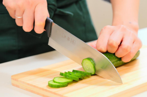 Cuchillos de Cocina Económicos pero de Alta Calidad, Hechos en Japón, para Verduras, Frutas y Carnes - Product Image 3