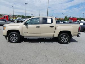 CLean Great deal ..Used 2021 G M C C A N Y O N A T 4 C R E W C A B 4 W D W I T H C L O T H - Product Image 3