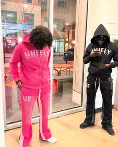 ชุดกันเหงื่อของผู้ชายผ้าคอตตอนสีล้วนระบายอากาศแห้งเร็วเหมาะกับฤดูหนาวและ100% เป็นมิตรต่อสิ่งแวดล้อม - Product Image 1