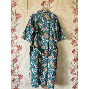 Kimono de Verano para la Playa con Técnicas de Impresión para Escapadas - Product Image 4