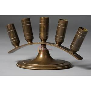 Petit candélabre décoratif en laiton au design élégant Chandelier unique à 5 bras Pot à bougie Table décorative Nouveau look Candélabre maison - Product Image 3