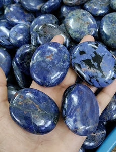 Vente en gros de pierre précieuse sodalite polie cristal naturel pierre de palmier agate semi-précieuse pour la guérison énergétique style mascotte reiki - Product Image 3