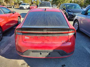 สภาพดีเยี่ยม รถยนต์มือสอง Toyota Prius LE ปี 2026 - Product Image 3