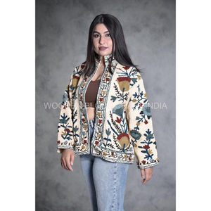 Chaqueta Acolchada de Invierno para Mujer, Transpirable, con Bordado Floral Suzani, Diseño de Pato, Relleno de Algodón, Estilo Bohemio Artesanal - Product Image 4