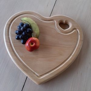 Modern <b>wooden</b> chopping board matching minimalistic kitchen interiors while providing solid durable cutting foundation - Product Image 2
