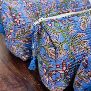 Algodón Acolchado Hecho a Mano para Estuche, Bolsa Grande de Viaje para Cosméticos, Estampado Floral, Cierre de Cremallera, Ligero, Resistente al Agua - Product Image 3