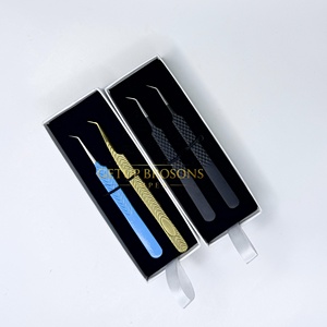 Extensiones de Pestañas de Volumen Ruso de Alta Calidad, de Acero Inoxidable, con Punta de 45 Grados en Dorado, Negro, Azul y Plateado, Antimagnéticas y de Precisión - Product Image 2