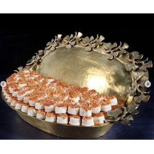 Fancy Design Sweet Server Candy Holder Mesa decorativa Wedding Catering Serving Bowl Gold-Plated Floral Design Metal Bowl - Product Image 1