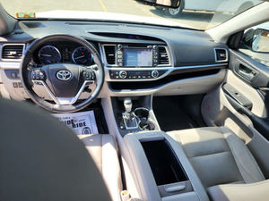 Voiture d'occasion de qualité abordable, Toyota Highlander 2014, conduite à gauche - Product Image 4