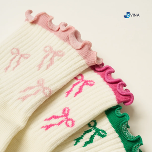 Chaussettes de Pilates en coton avec logo personnalisé, respirantes, jolies nœuds en ruban, antidérapantes, pour bébés, adultes, femmes, vente en gros au Vietnam - Product Image 5