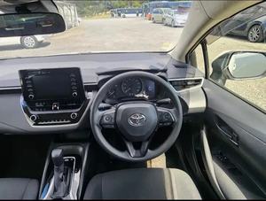 Corolla Híbrido Station Wagon 2019 - Volante a la Izquierda, Eficiente en Consumo de Combustible, Asientos de Cuero Espaciosos, Caja de Cambios Automática, Cámara Trasera 360° - Product Image 3