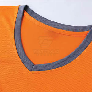 Conjuntos de Uniformes de Baloncesto, Colores Personalizados, Alta Calidad, 100% Poliéster, Transpirable, Secado Rápido, Impresión de Logotipo Personalizado, Venta al por Mayor - Product Image 3