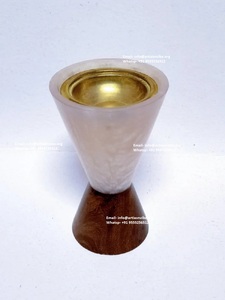 Quemador de Incienso Artesanal de Resina, Quemador Aromático Hecho a Mano para Spa y Fragancia para el Hogar, Artesanía Ecológica de Lujo, Bakhoor y Oud - Product Image 6