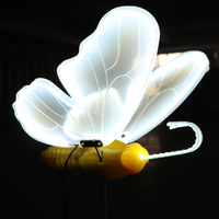Décoration de jardin extérieure avec papillons LED colorés de 40 cm, insectes dynamiques simulés, lumières LED pour papillons, décorations de mariage