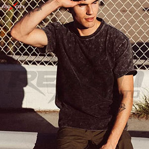 T-shirt surdimensionné en coton imprimé avec logo personnalisé pour hommes, délavé à l'acide, avec fermeture à enfiler en 100% coton, encolure ras du cou côtelée - Product Image 6