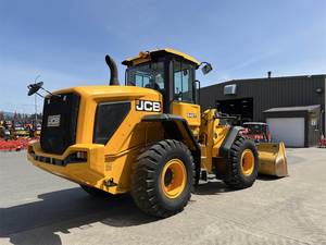 Chargeuse sur pneus 2017 JCB 427ZX avec boîte de vitesses de pompe à roulement de moteur durable pour la manutention de matériaux à usage intensif - Product Image 4