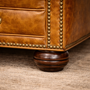 Sillón Clásico de Cuero con Construcción Resistente y Acolchado Confortable para Decoración Tradicional del Hogar - Product Image 6