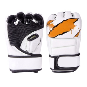 Guantes de MMA de Cuero DAIZEN STAR INTERNATIONAL con Cierre de Gancho y Bucle para Adultos - Product Image 1