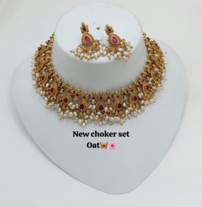 Magnifique collier de bijoux indien tendance avec boucles d'oreilles, ensemble de bijoux plaqué or, collier de conception sud-indienne - Product Image 2