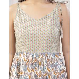 ชุดเดรสผ้าฝ้ายพิมพ์ลายสีขาวเขียวแบบจาล พร้อมสายคล้องไหล่ สไตล์โบโฮสุดหรู ดีไซน์สั่งทำได้ ระบายอากาศได้ดี เหมาะสำหรับใส่ลำลองหรือไปเที่ยวคลับ - Product Image 2