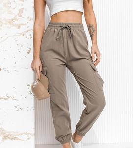 Pantalon de jogging pour femme, vêtements de détente de luxe, tissu en peluche doux, taille élastique, coupe décontractée et confortable - Product Image 6