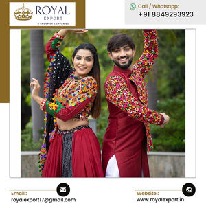 Exportador indio de la mejor calidad que presenta nuevo Lehenga Choli de seda de mantequilla pesada con trabajo de espejo real para compradores a granel - Product Image 5