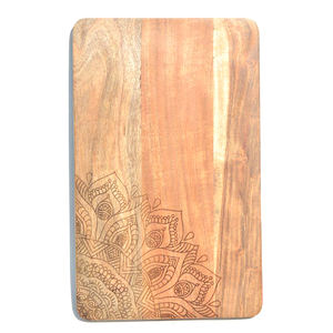 Tabla de cortar de madera dura natural con superficie pulida Ideal para cortar frutas, verduras, queso y carne fácilmente - Product Image 1