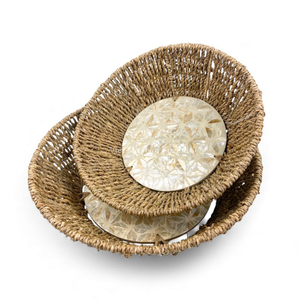 ถาดสไตล์โบฮีเมียนทำจากเปลือกหอยมุก ดีไซน์ยืดหยุ่น ขอบตกแต่งด้วยหญ้าทะเล สำหรับเสิร์ฟอาหาร ใช้ในบ้าน นำเข้าจากเวียดนาม - Product Image 3