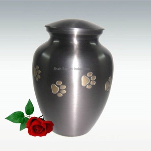 Urnes de crémation en laiton de couleur rose Urnes de crémation avec empreinte de patte d'or Urnes funéraires de stockage adaptées aux cendres d'animaux de compagnie et de nourrissons - Product Image 5