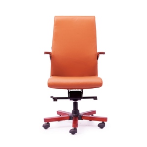 Silla Ejecutiva Ergonómica Comfoto BFGVP055, Silla Elevadora de Cuero Premium con Patas de Madera, Altura Ajustable, Clásica para Uso en Taller - Product Image 2