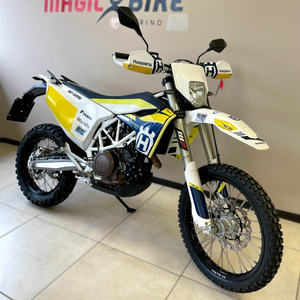 Para HUSQVARNA 701 ENDURO, Motocicleta Todoterreno sin Escobillas - Product Image 1