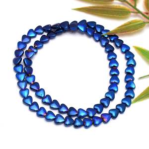 Kamal Gems Fil de hématite en forme de cœur, petit 6mm, variété vert, rouge, jaune, gris, turquoise, howlite, obsidienne, jaspe, jade - Product Image 3