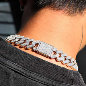 Miami Cuban Hip Hop Unique Iced Out Moissanite Collier Accessoire à la mode - Product Image 5