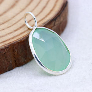 Pendentif pour femme en argent sterling 925 massif, fait main, avec pierre précieuse de calcédoine naturelle de forme géométrique, style bohème, vente en gros - Product Image 2