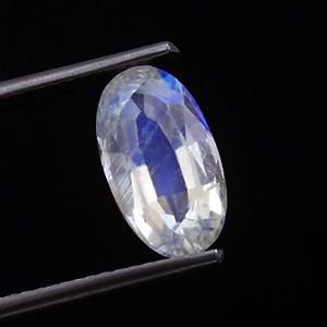 Pierre de lune arc-en-ciel naturelle de qualité AAA, pierres précieuses en vrac de taille ovale à facettes bleues de feu pour la fabrication de bijoux - Product Image 1
